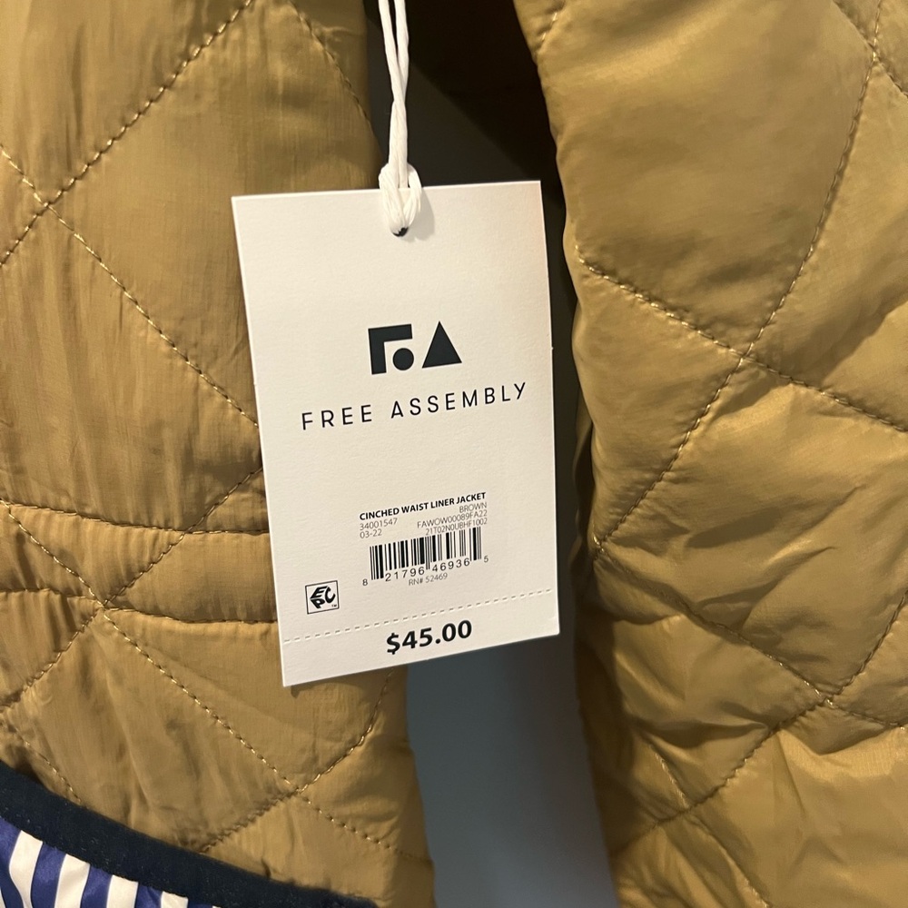 Free assembly coat small